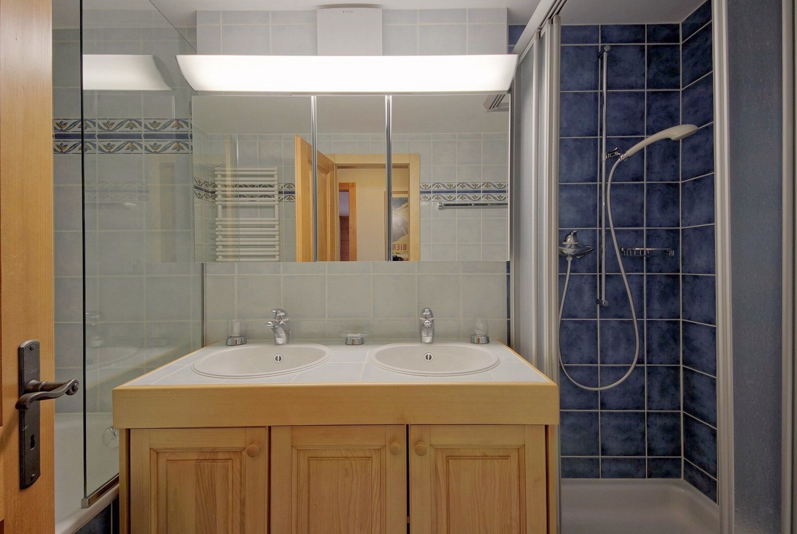 Bath/shower room Bath/shower room