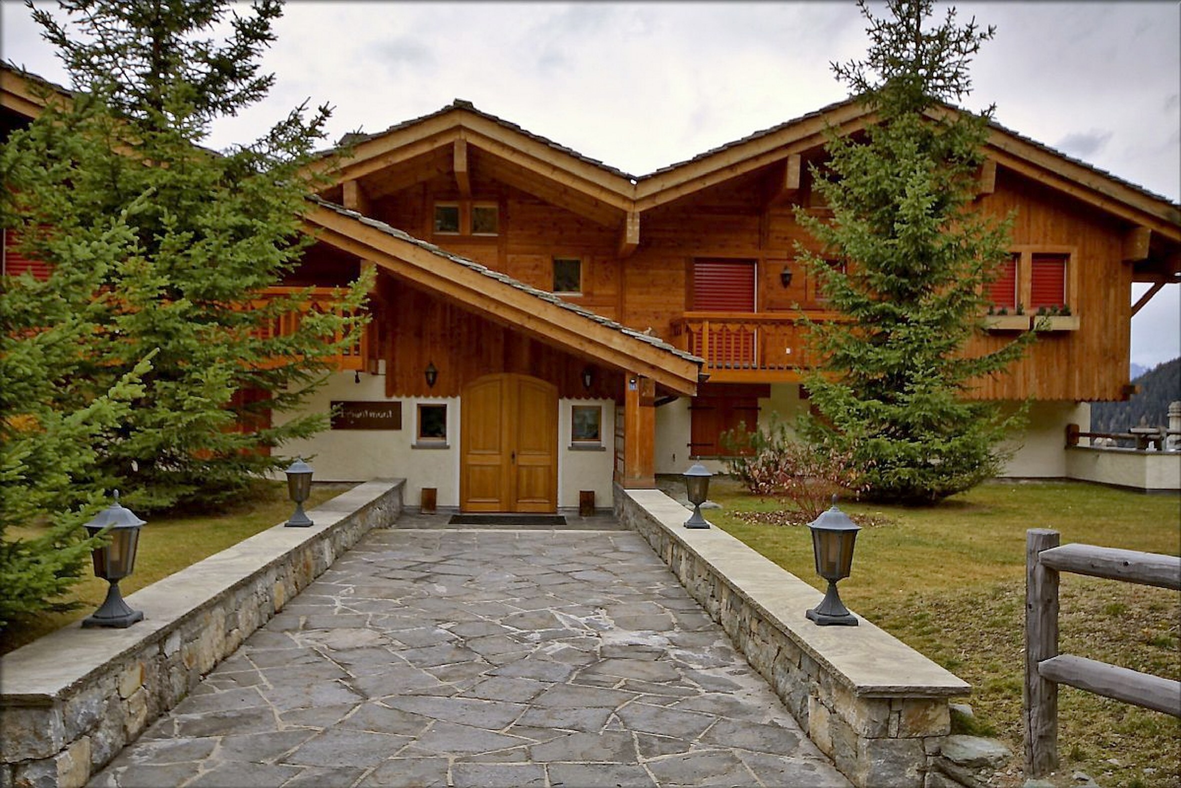 Riant Mont Riant Mont