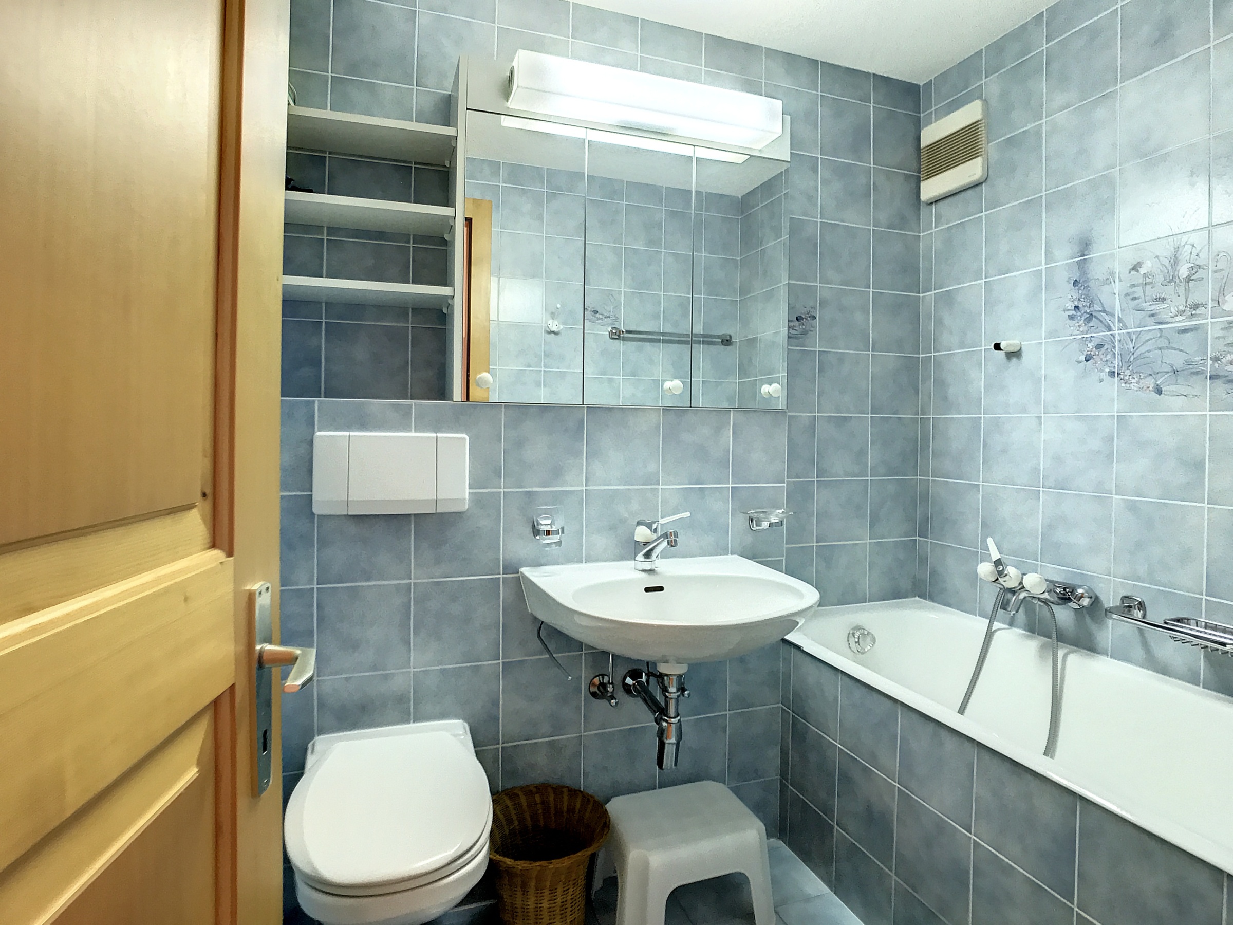 Andrea052-salle-de-bain-WC Andrea052-salle-de-bain-WC