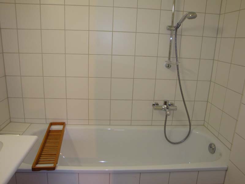 Bad Zimmer 4 Bad Zimmer 4