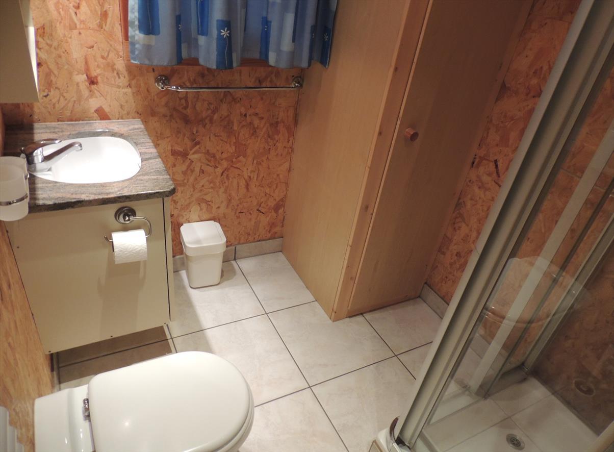 Dusche und WC Dusche und WC