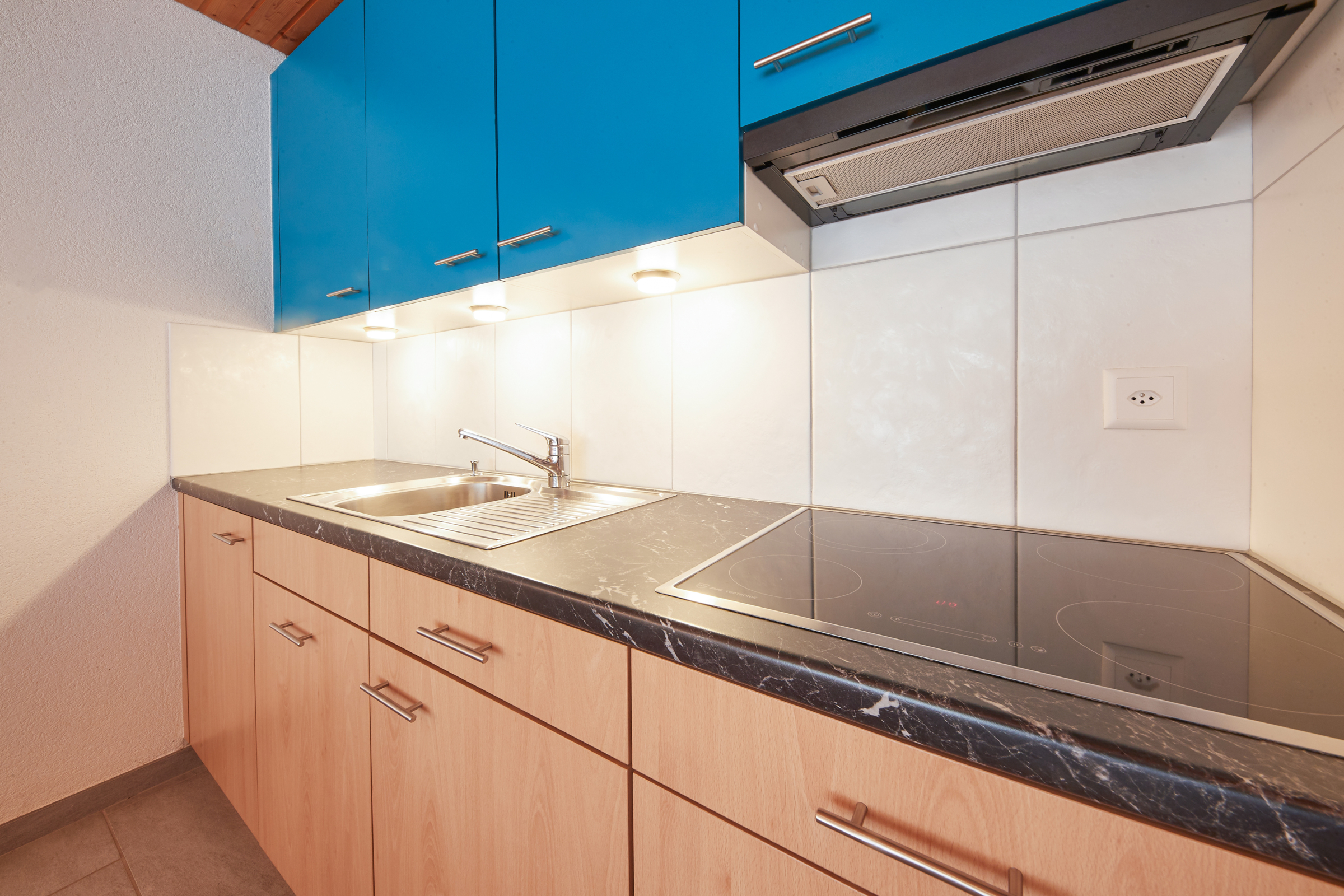 _I7A0350_1_2 _I7A0350_1_2