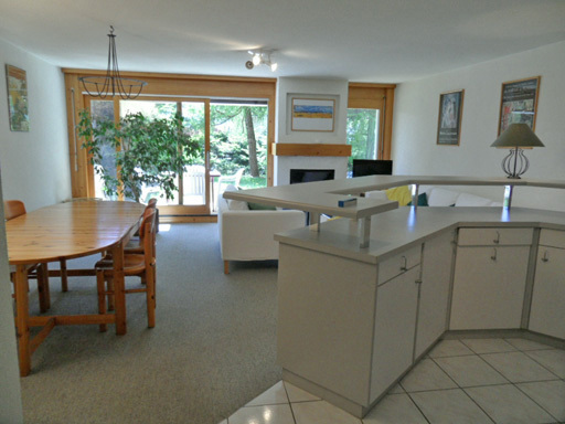 Kitchen with Dinng Area Kitchen with Dinng Area