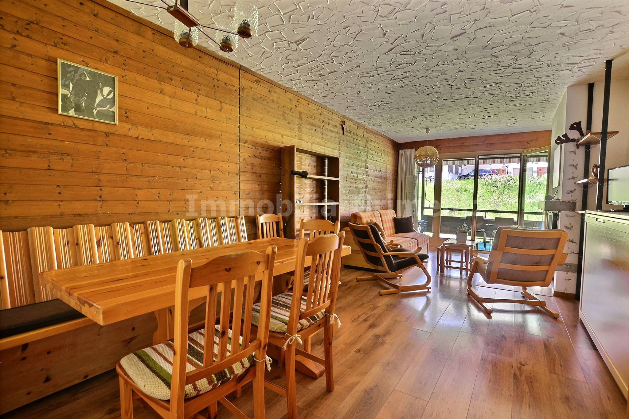 Coin à manger - Séjour à 1 canapé-lit Coin à manger - Séjour à 1 canapé-lit