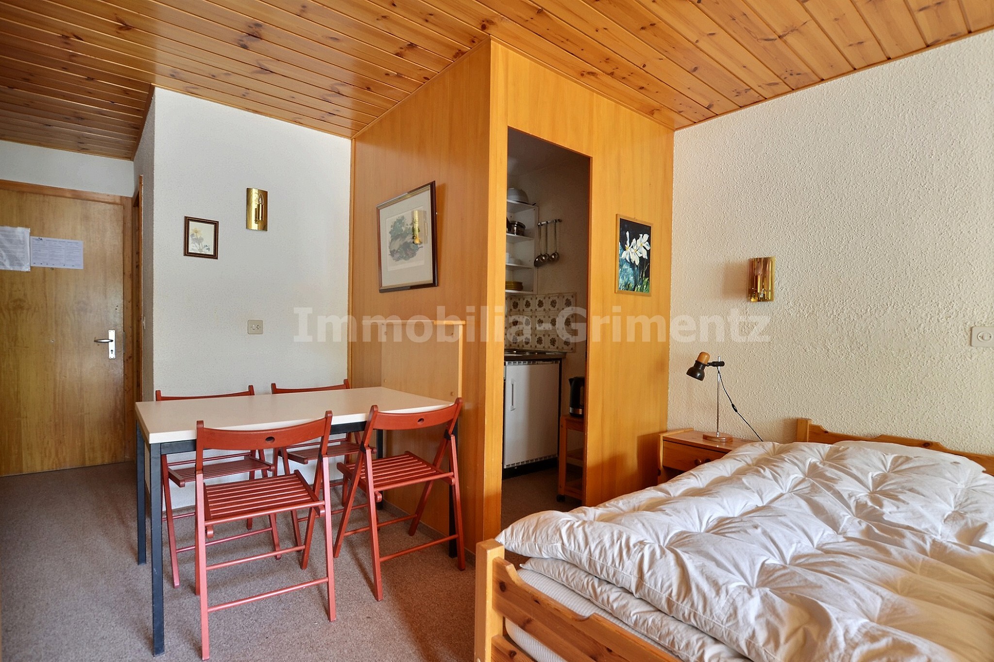 Wohnzimmer mit 2 Betten und 2 Bettcouch - Kochecke Wohnzimmer mit 2 Betten und 2 Bettcouch - Kochecke