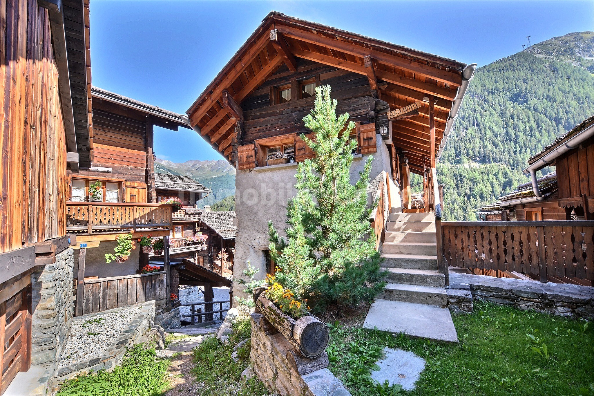 Aussenansicht von Dorfstrasse aus Aussenansicht von Dorfstrasse aus