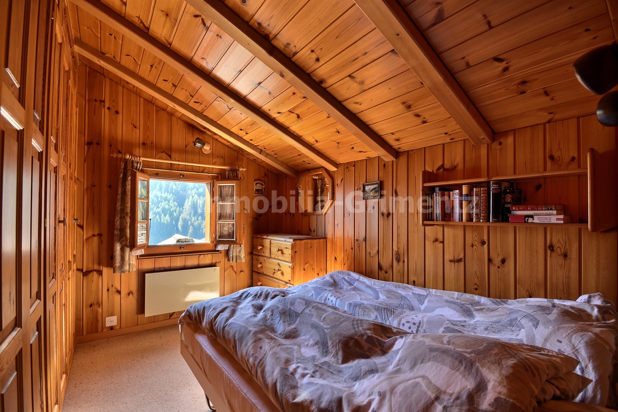 Schlafzimmer mit 1 Doppelbett Schlafzimmer mit 1 Doppelbett