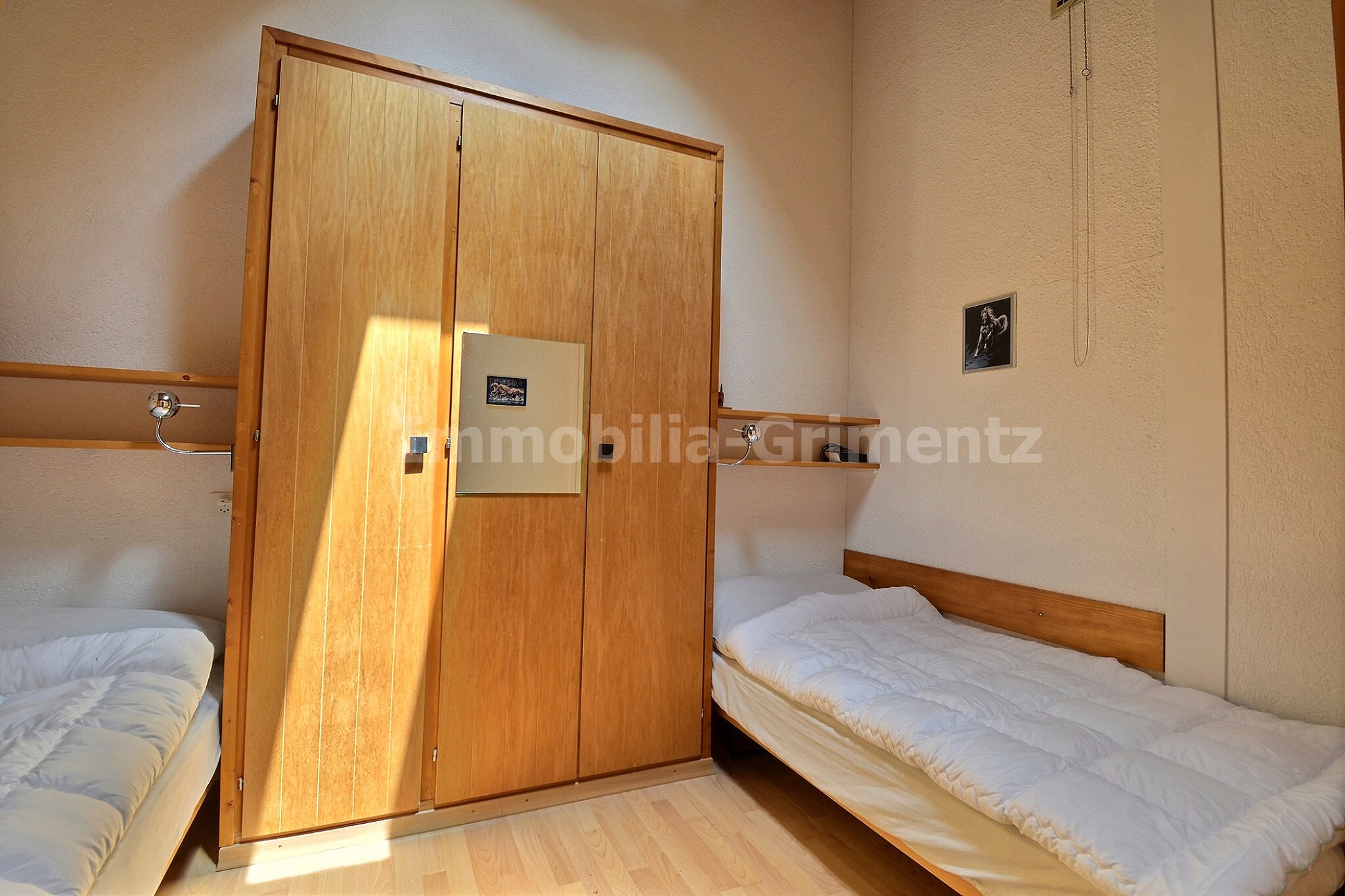 Schlafzimmer mit 2 Betten Schlafzimmer mit 2 Betten