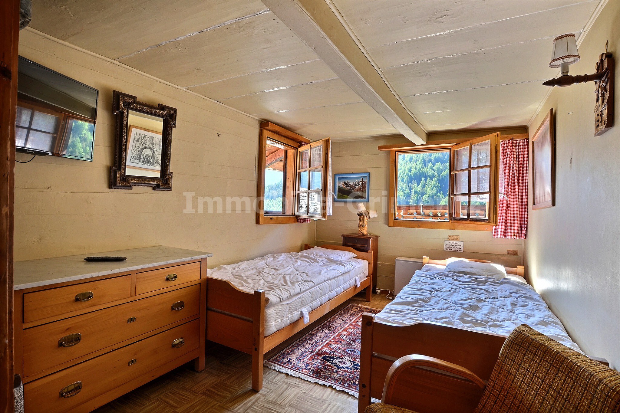 Wohnzimmer mit 2 Betten Wohnzimmer mit 2 Betten