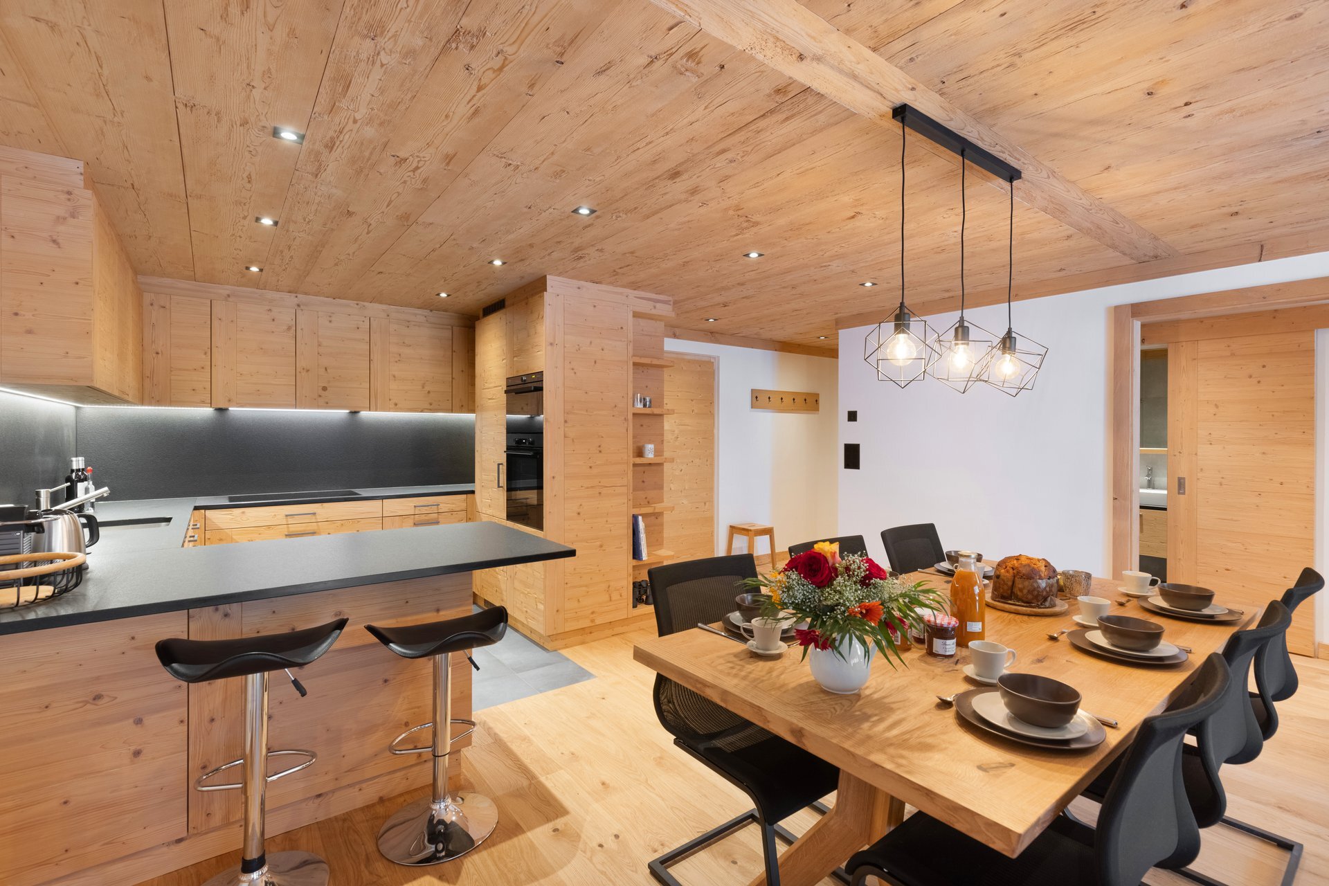 backbone_63053_040_WEB backbone_63053_040_WEB