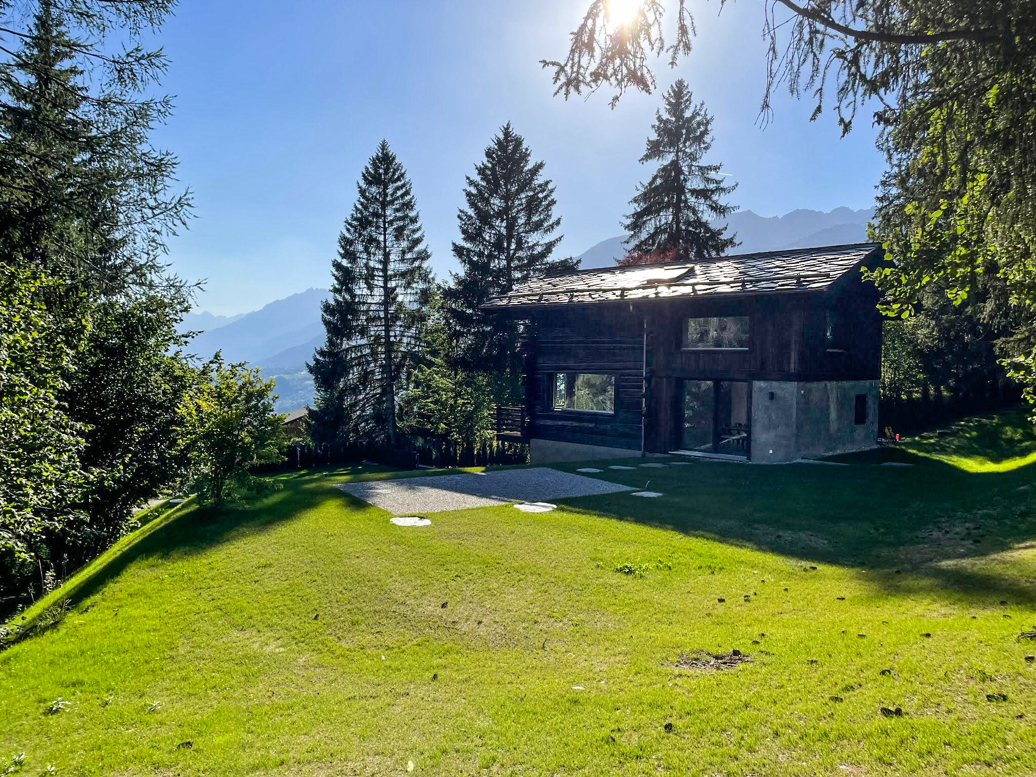 Historic Mazot by Mrs Miggins – Full Chalet