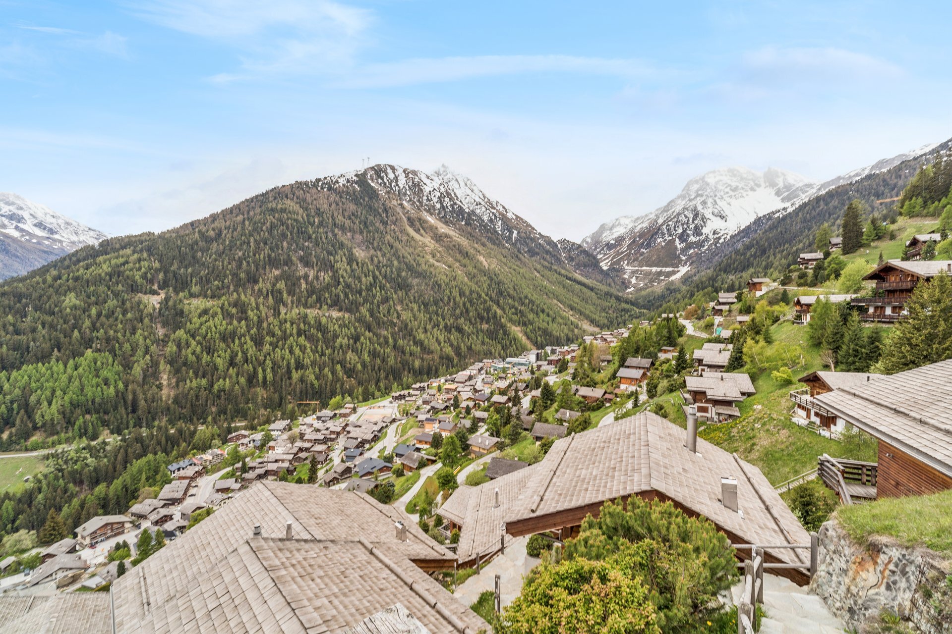 Chalet SkyLodge by Mrs Miggins