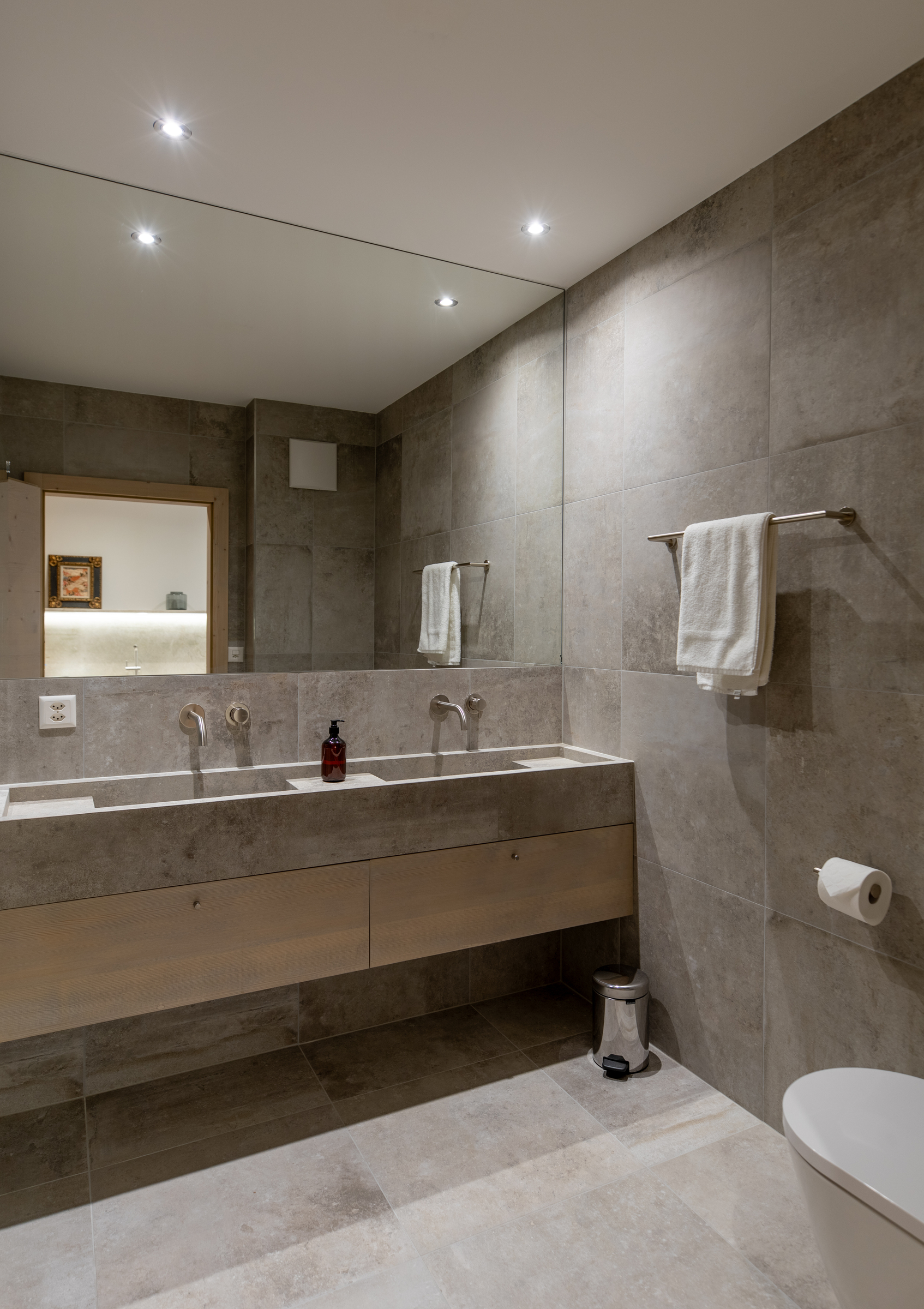 Historic Mazot by Mrs Miggins – Full Chalet