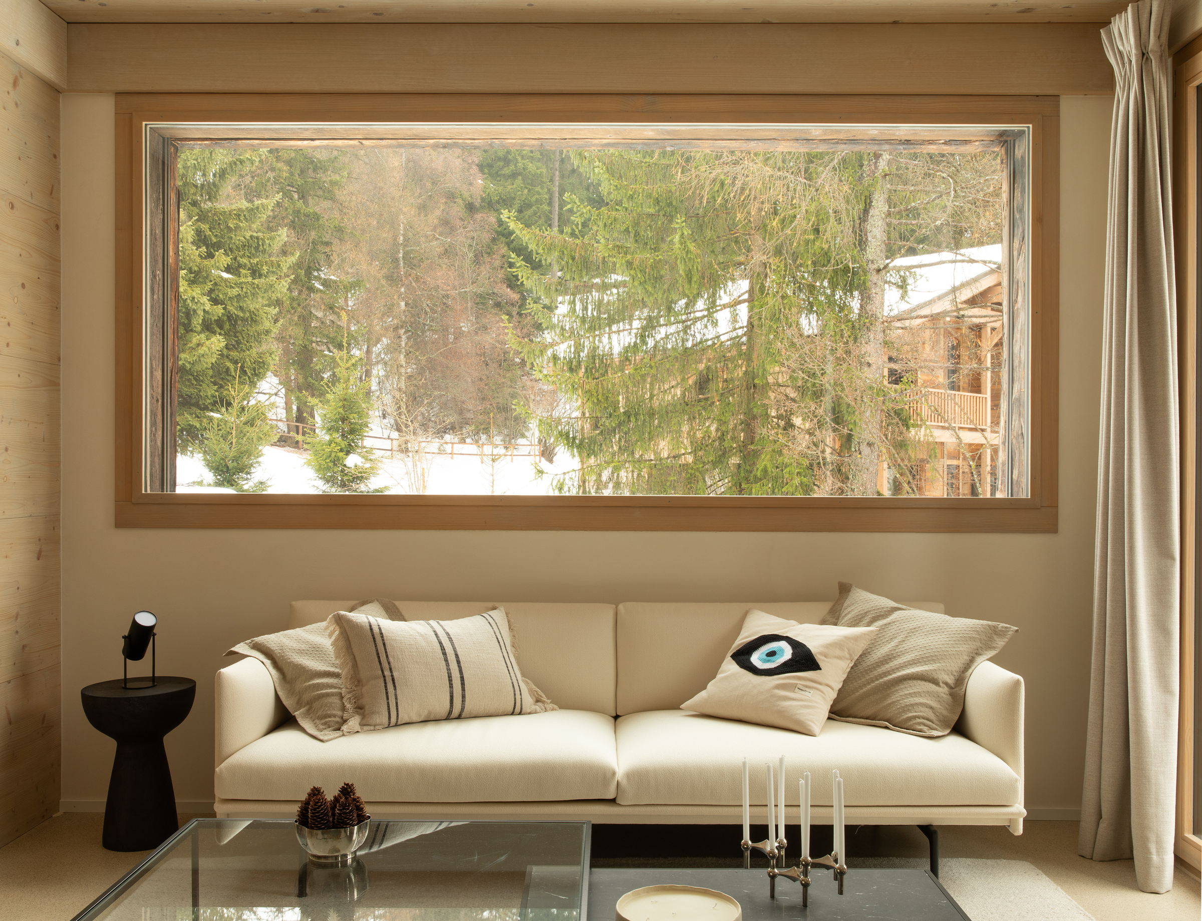 Historic Mazot by Mrs Miggins – Full Chalet