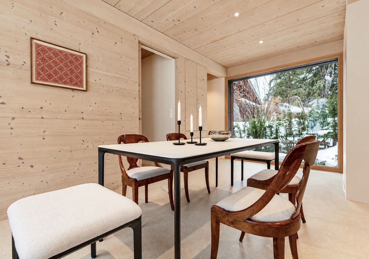 Historic Mazot by Mrs Miggins – Full Chalet