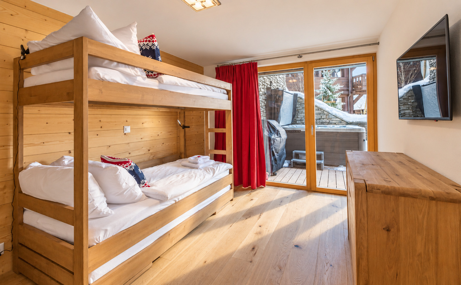 Chalet Les Rahâs by Mrs Miggins 07