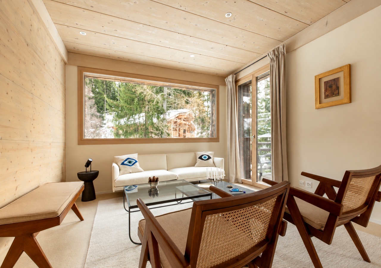Historic Mazot by Mrs Miggins – Full Chalet