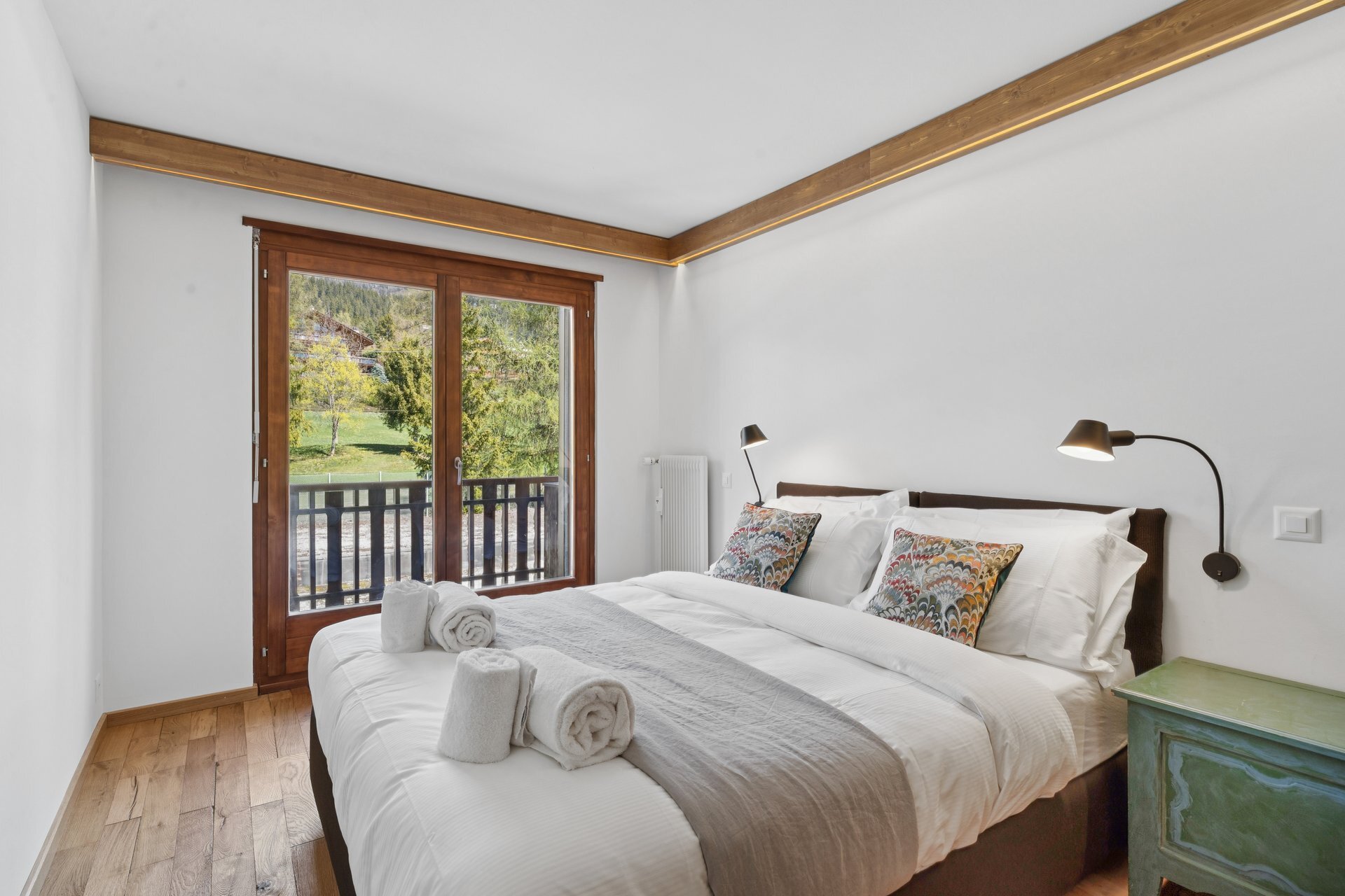 Lake View Retreat by Mrs Miggins