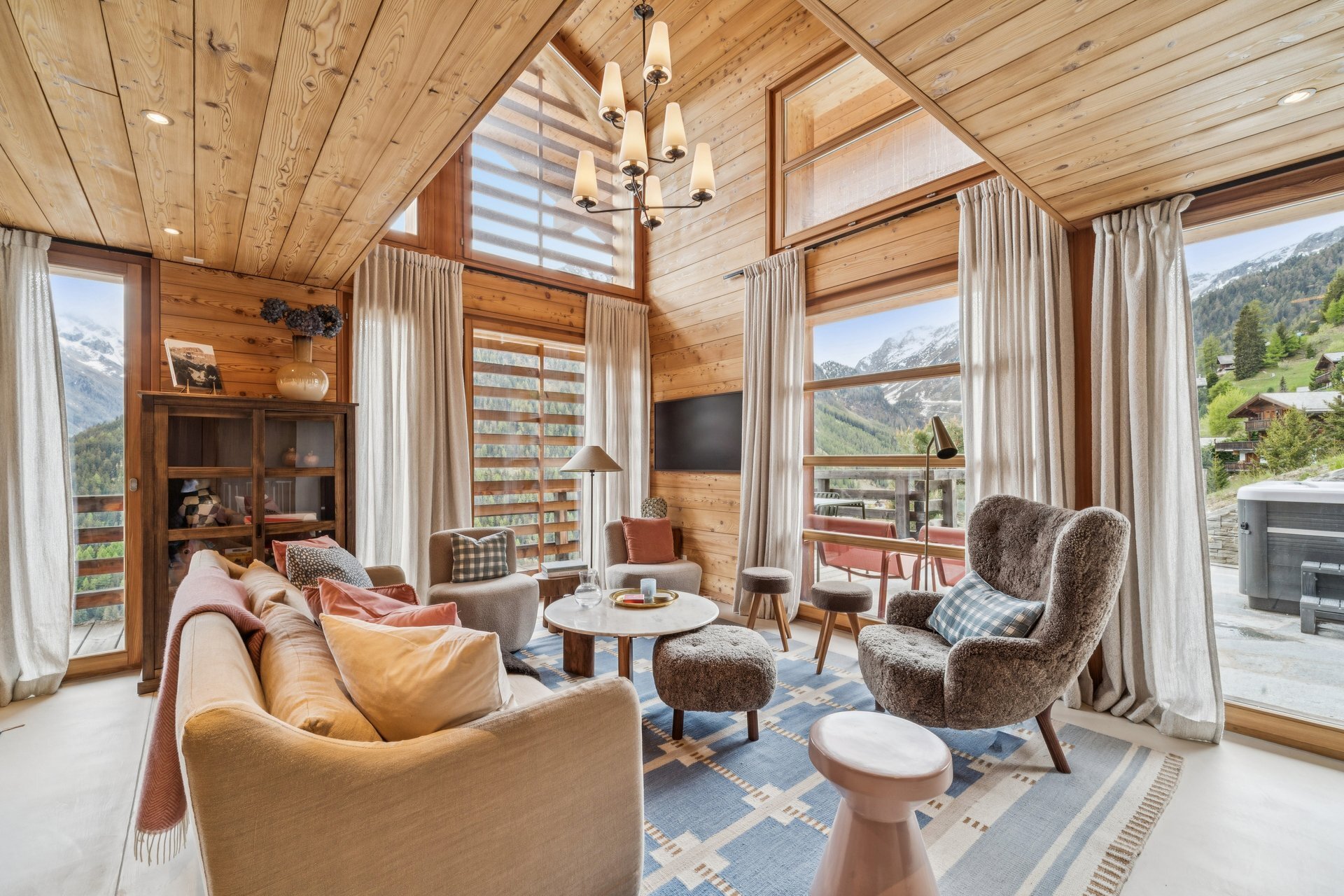 Chalet SkyLodge by Mrs Miggins