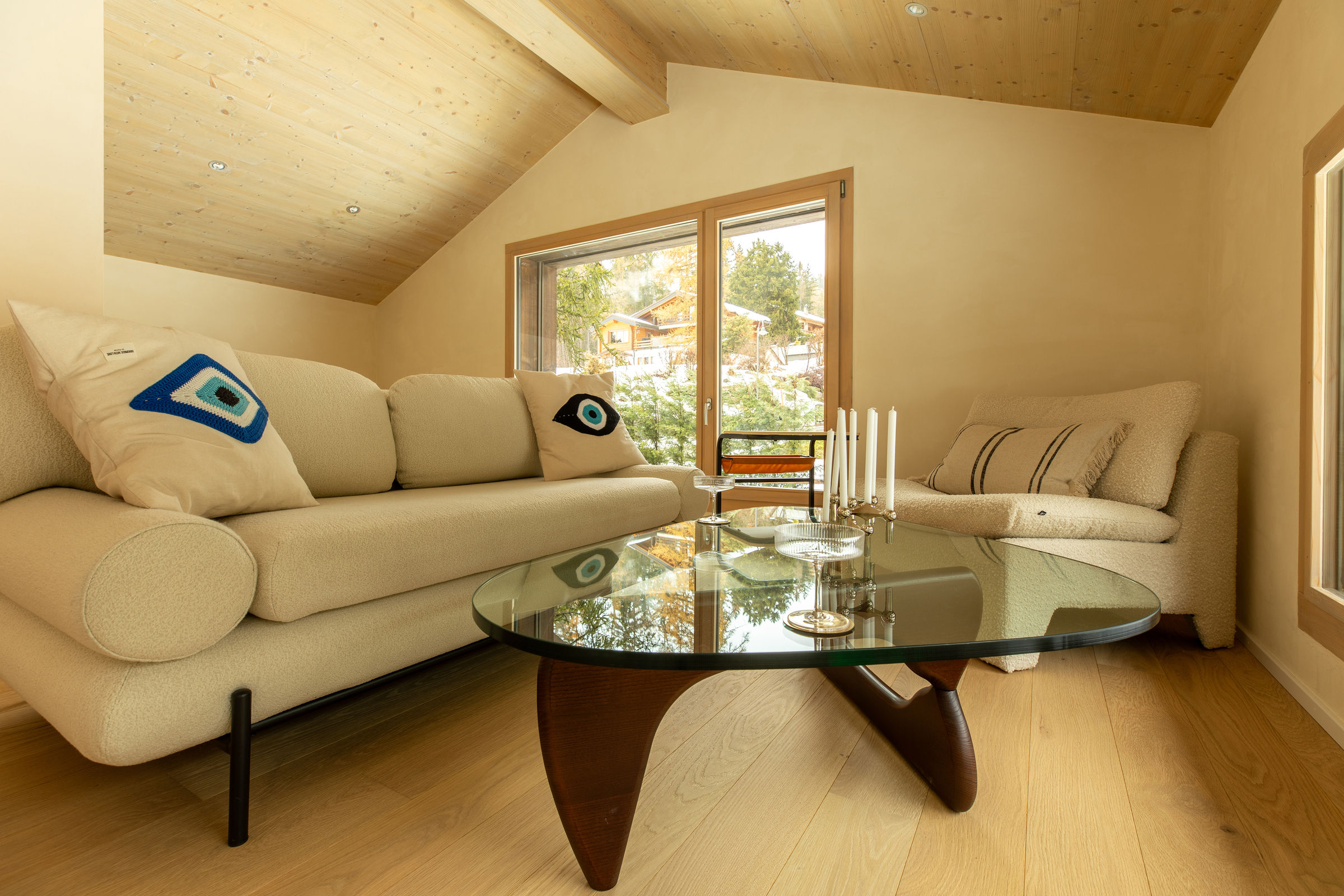 Historic Mazot by Mrs Miggins – Full Chalet