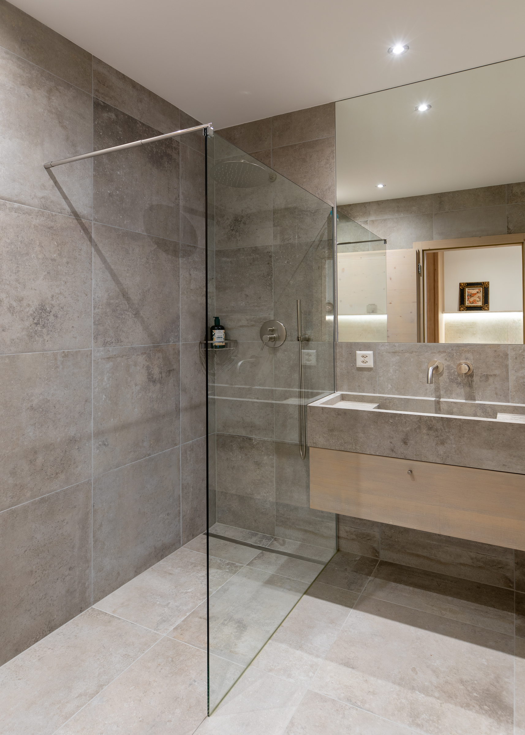 Historic Mazot Retreat by Mrs Miggins – Apartment