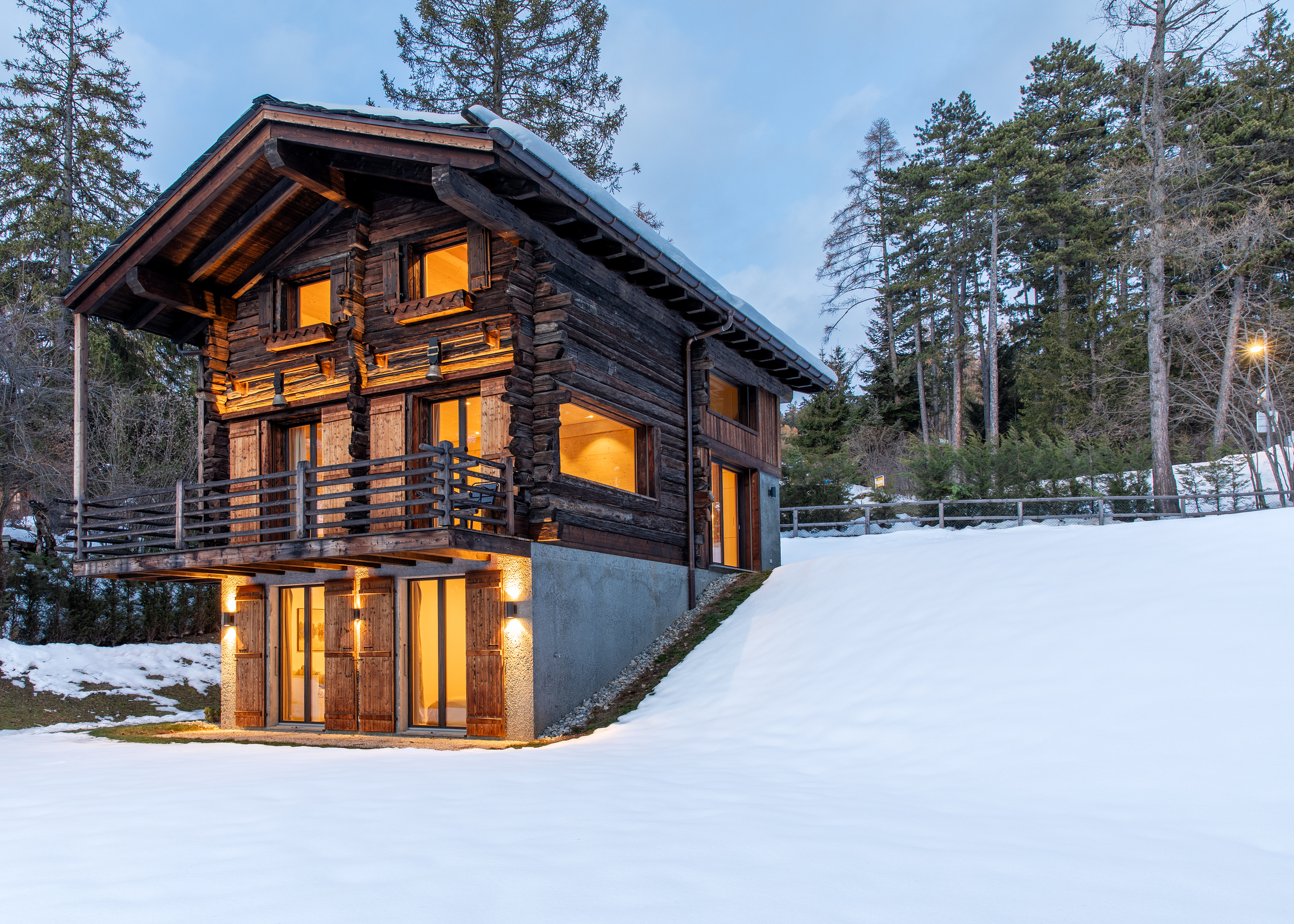 Historic Mazot by Mrs Miggins – Full Chalet