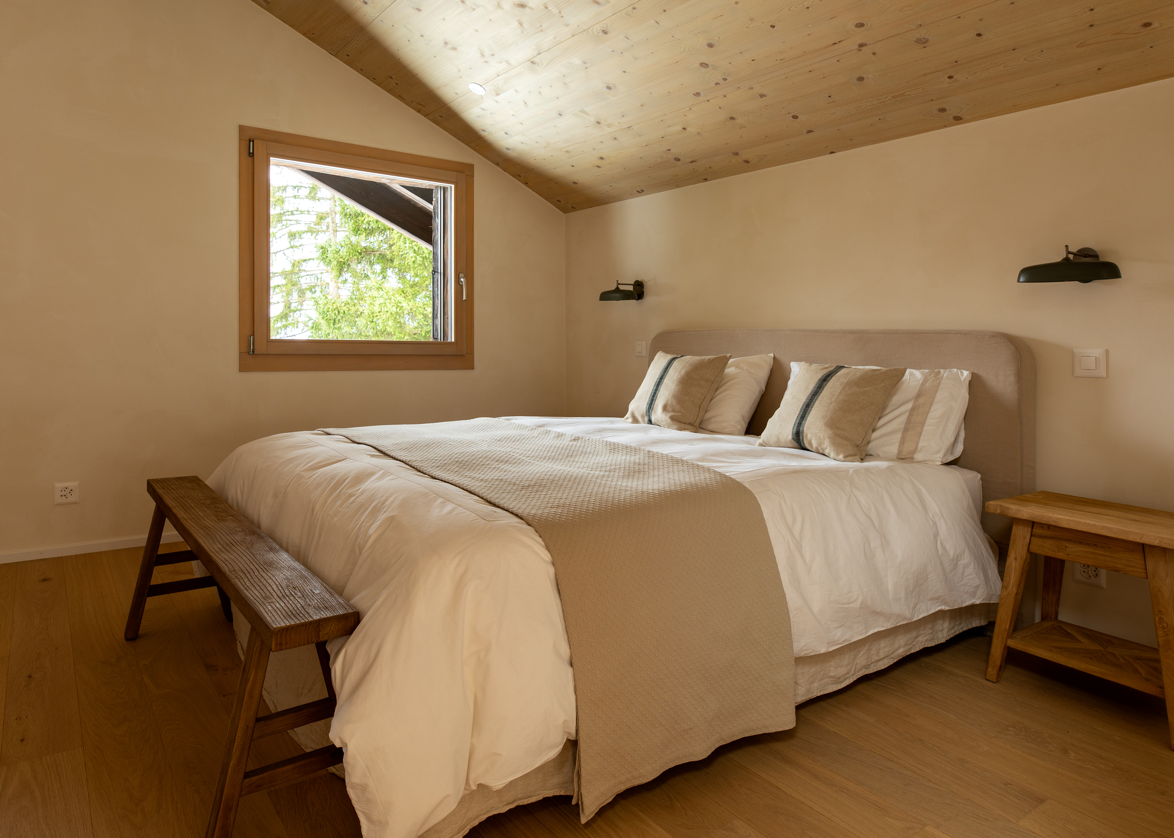 Historic Mazot by Mrs Miggins – Full Chalet