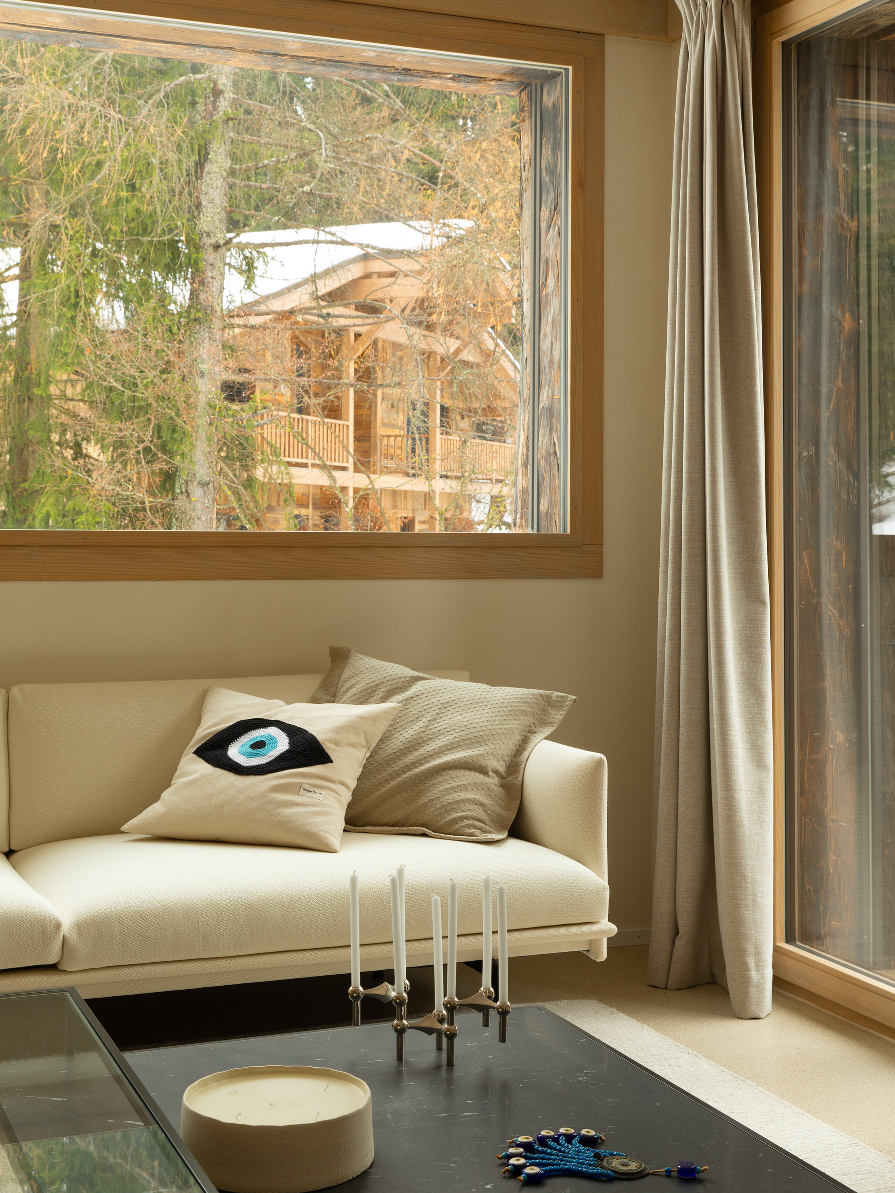 Historic Mazot by Mrs Miggins – Full Chalet