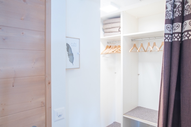 Kleiderschrank Kleiderschrank