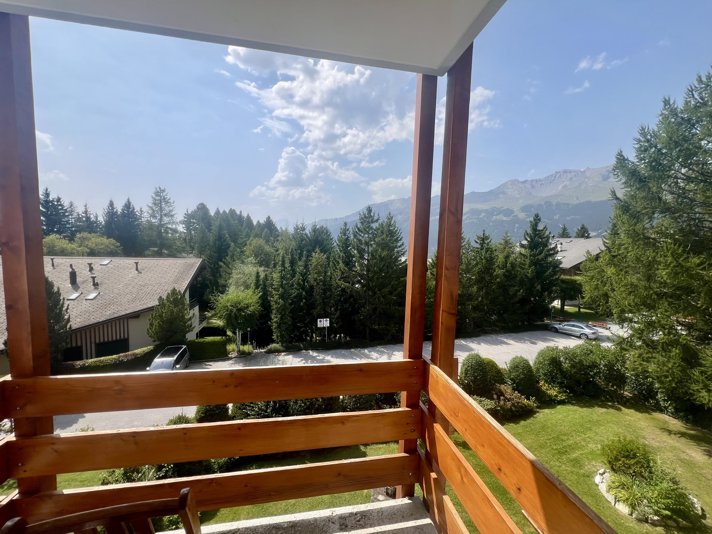 CRANS MANI 306 (APPT)