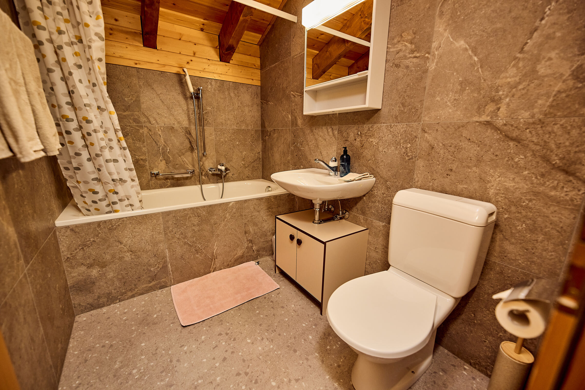 090A8326_Thyon-immobilier__yoprod_cinema 090A8326_Thyon-immobilier__yoprod_cinema