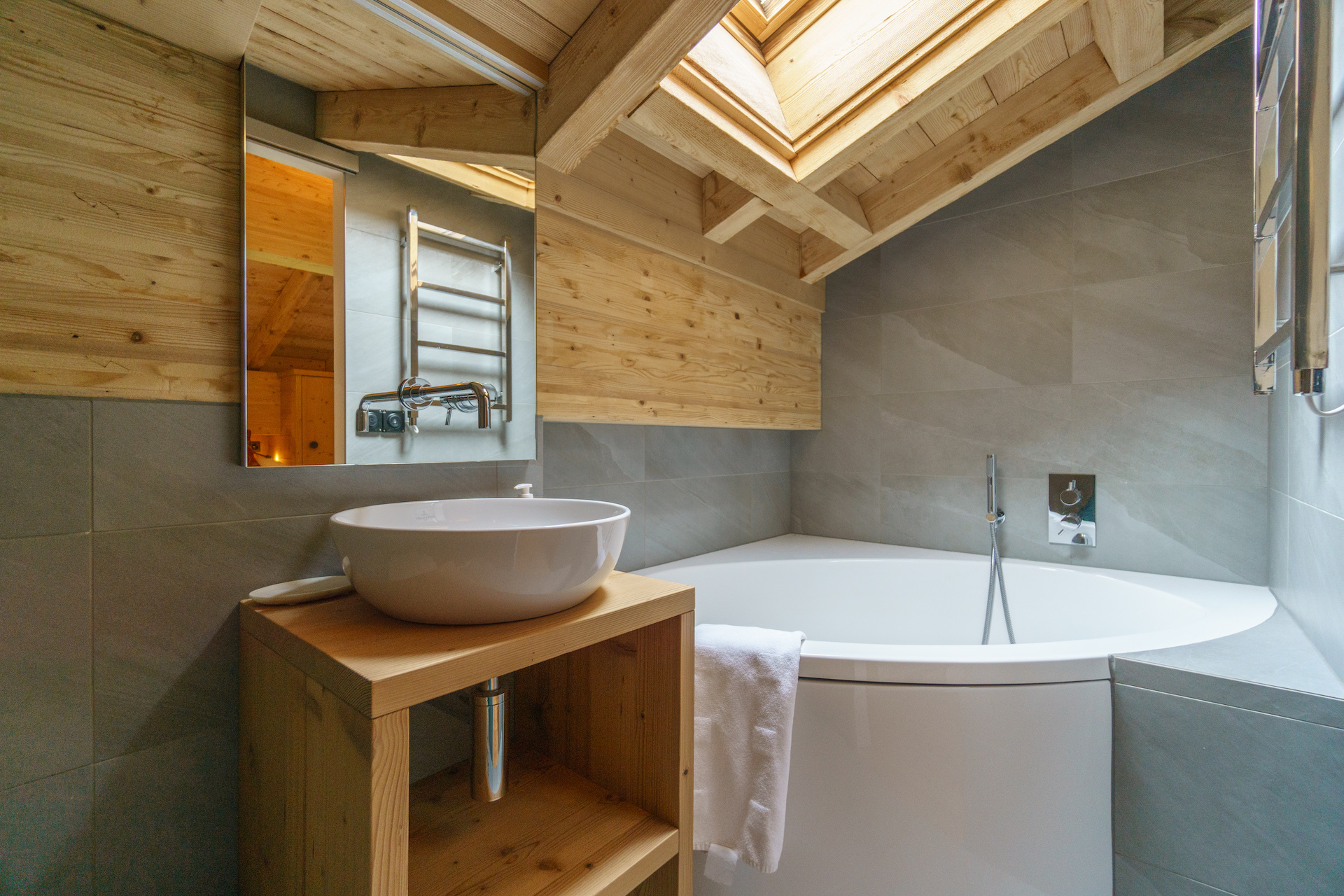 Le Loup Blanc (51) Le Loup Blanc (51)